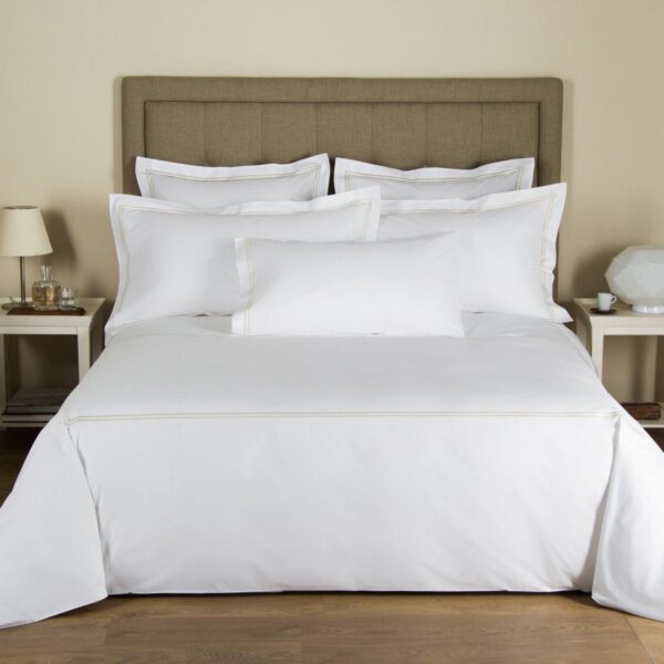 COTTON WHITE BED SHEET FOR HOTELS