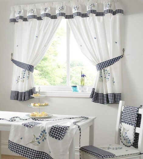 KITCHEN CURTAINS